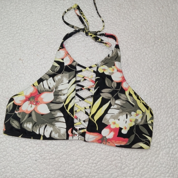 Hollister Floral Crisscross Cutout Halter Bikini Top size Large - Picture 3 of 6